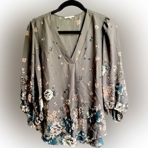 Maurices V Neck Blouse 3/4 length sleeve S